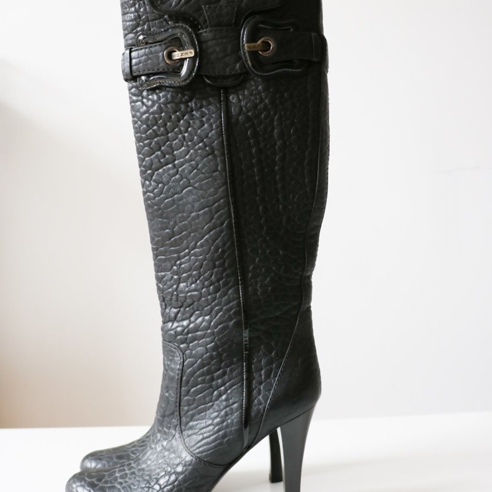 Fendi Black Crocodile Leather Heeled Boots